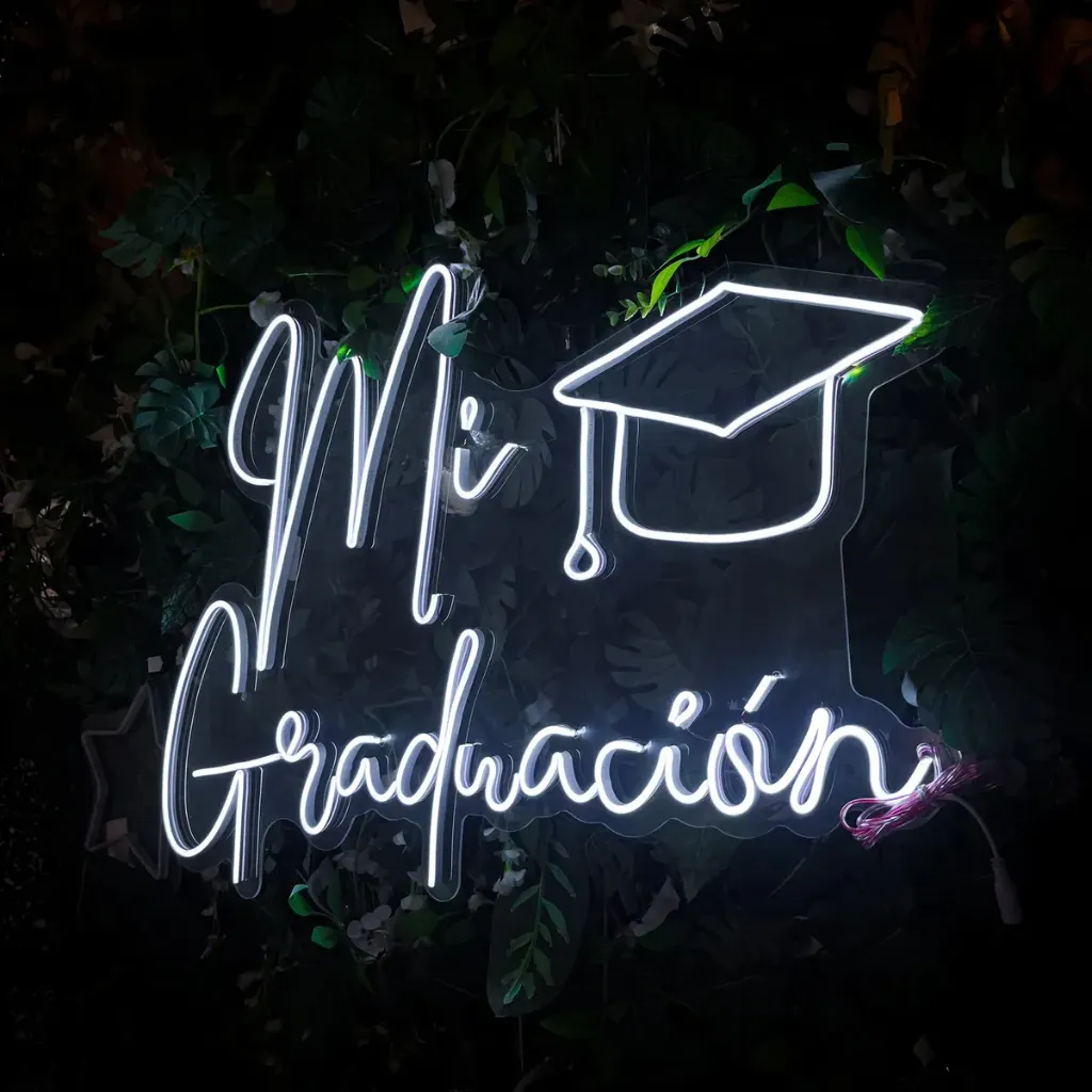 D_NQ_NP_2X_638278-MLM87181695540_072025-F-letreros-led-neon-mi-graduacion.webp