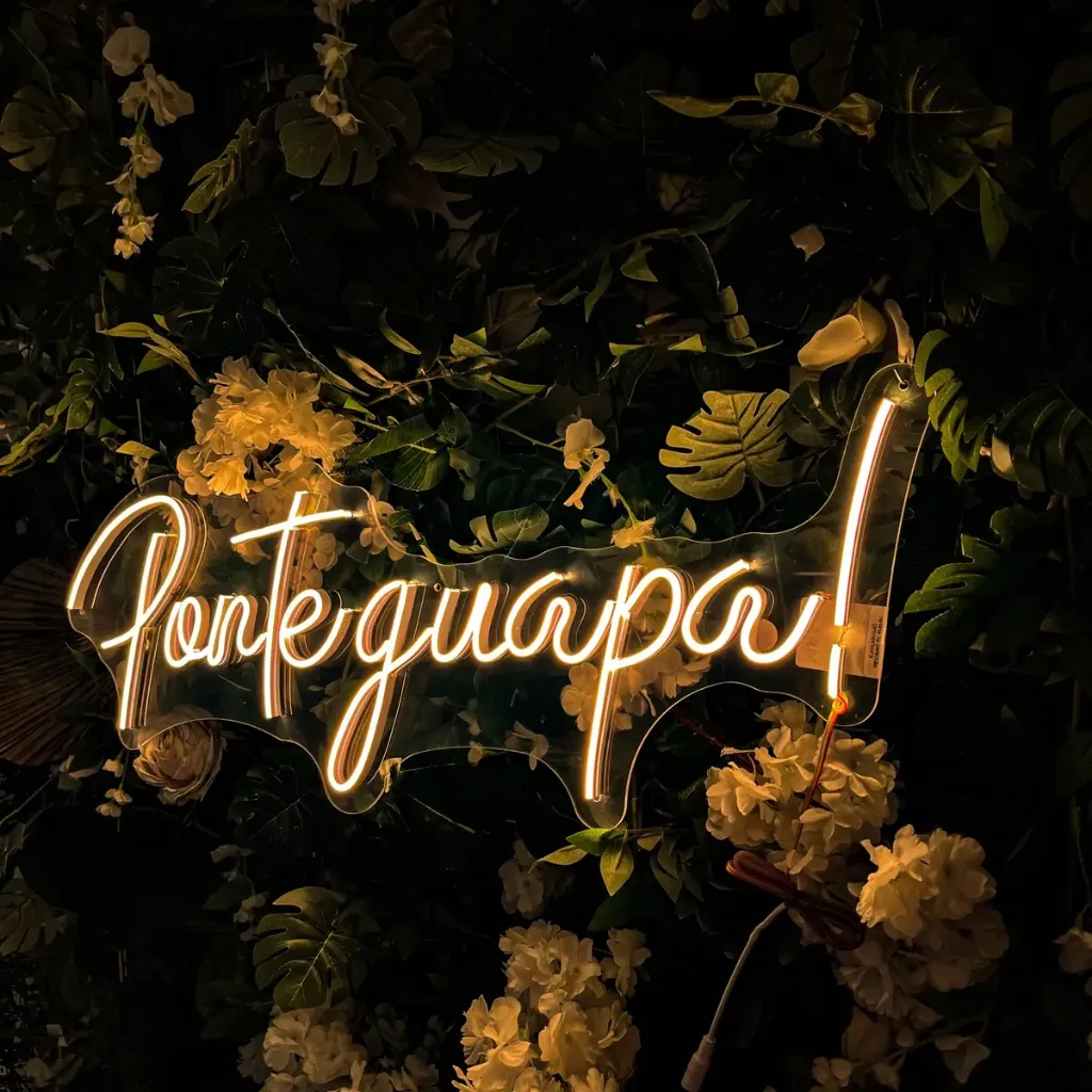 D_NQ_NP_2X_840231-MLM91205420546_092025-F-letrero-led-neon-salon-estetica-ponte-guapa.webp