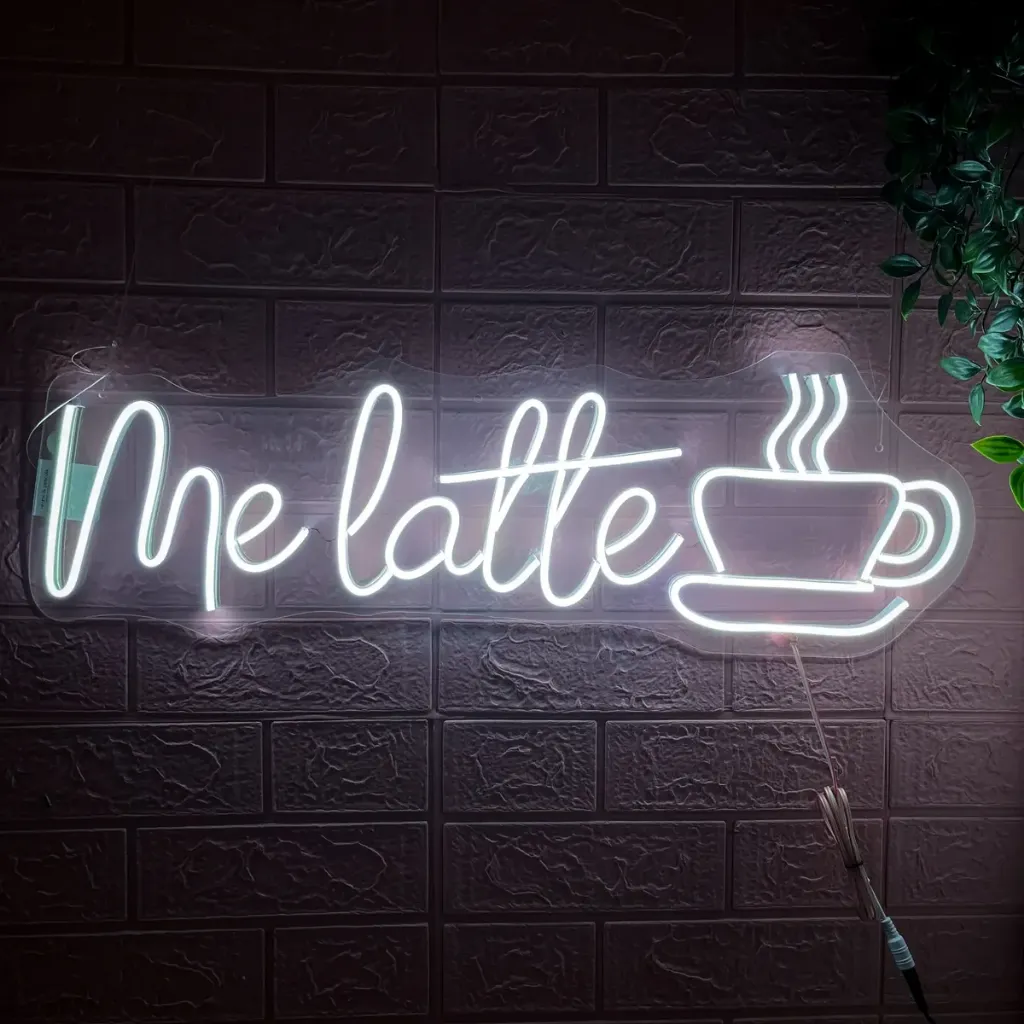 D_NQ_NP_2X_697805-MLM91822286755_092025-F-letrero-led-neon-personalizado-me-latte.webp