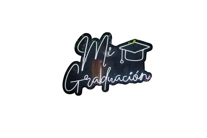 Mi Graduación_82cm x 54cm