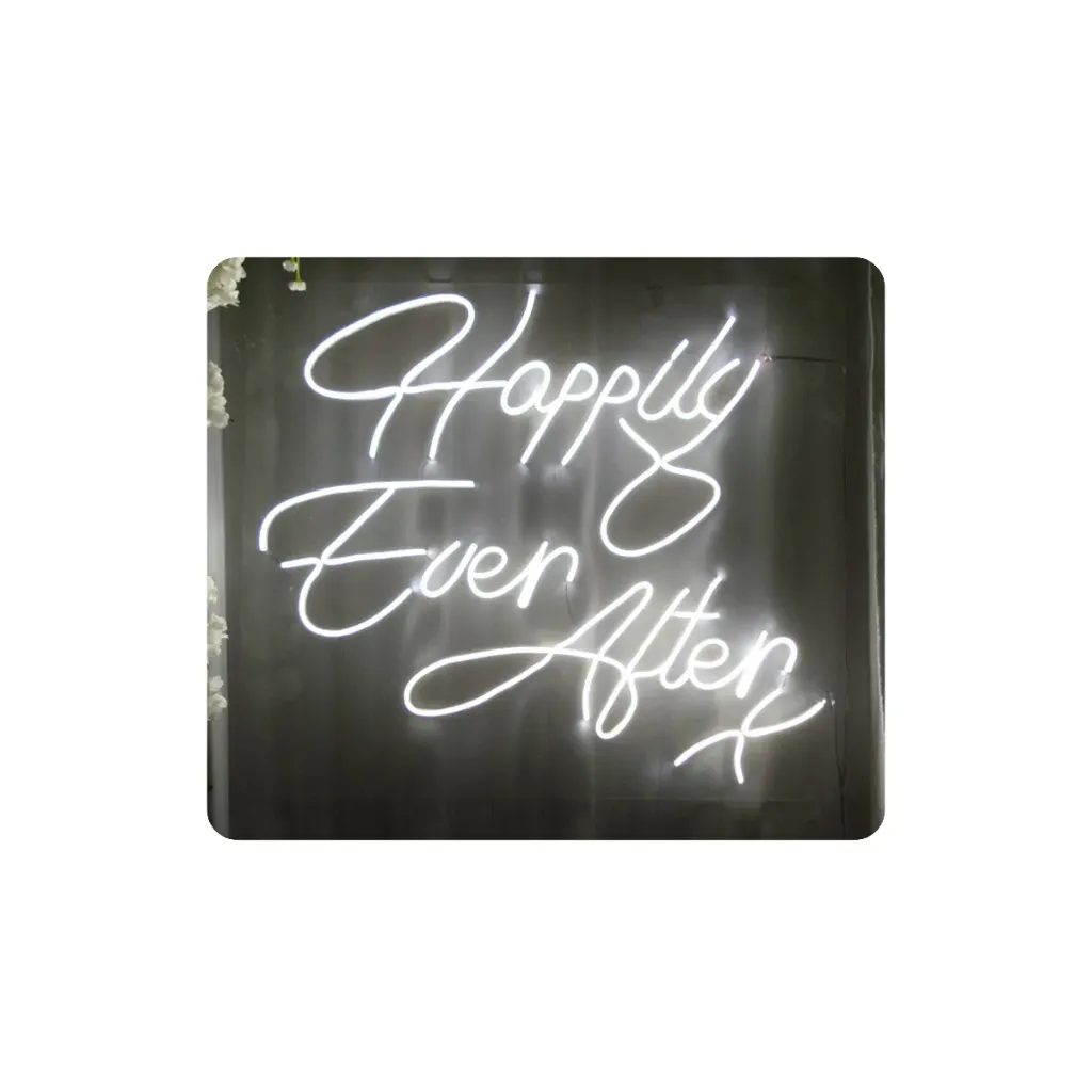 Happily Ever After 3 renglones_75cm x 64cm