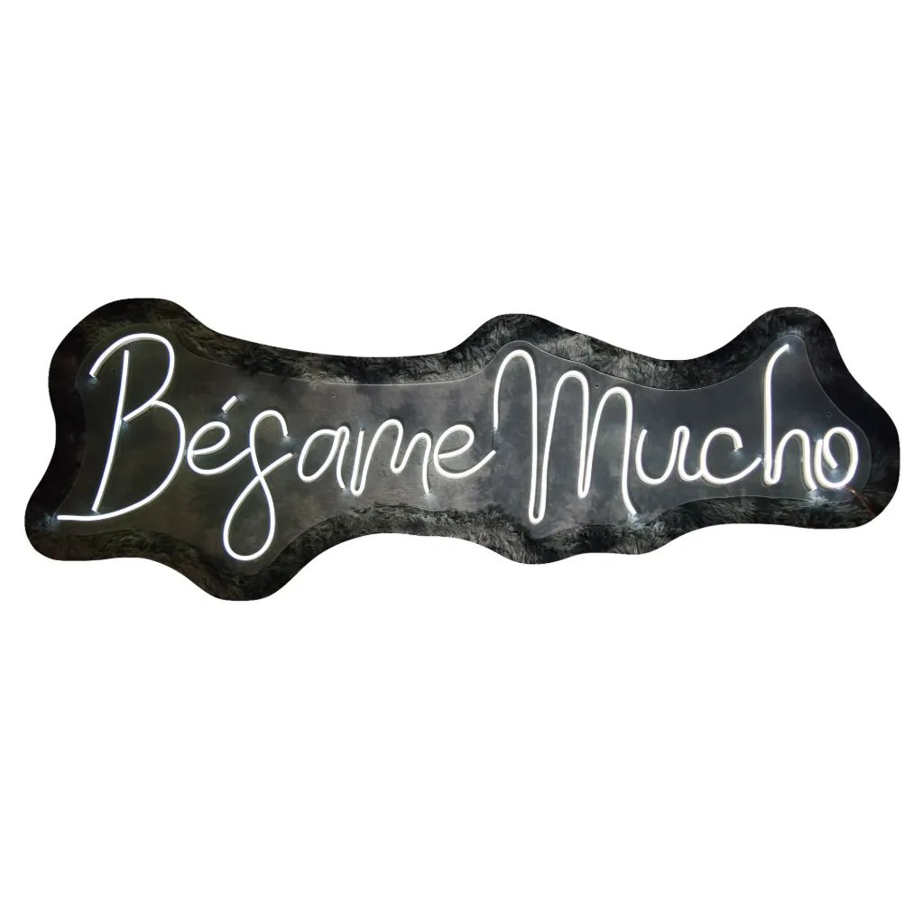 Besame mucho 1 renglón_120cm x 39cm